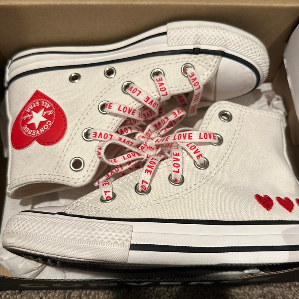 Converse with hear laces